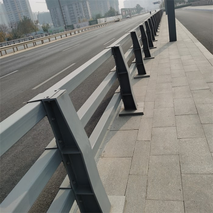 防撞護欄